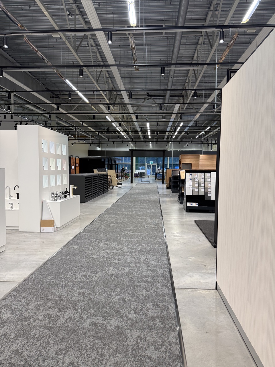 Stark Tuusula – Showroom-uudistus – kuva 2