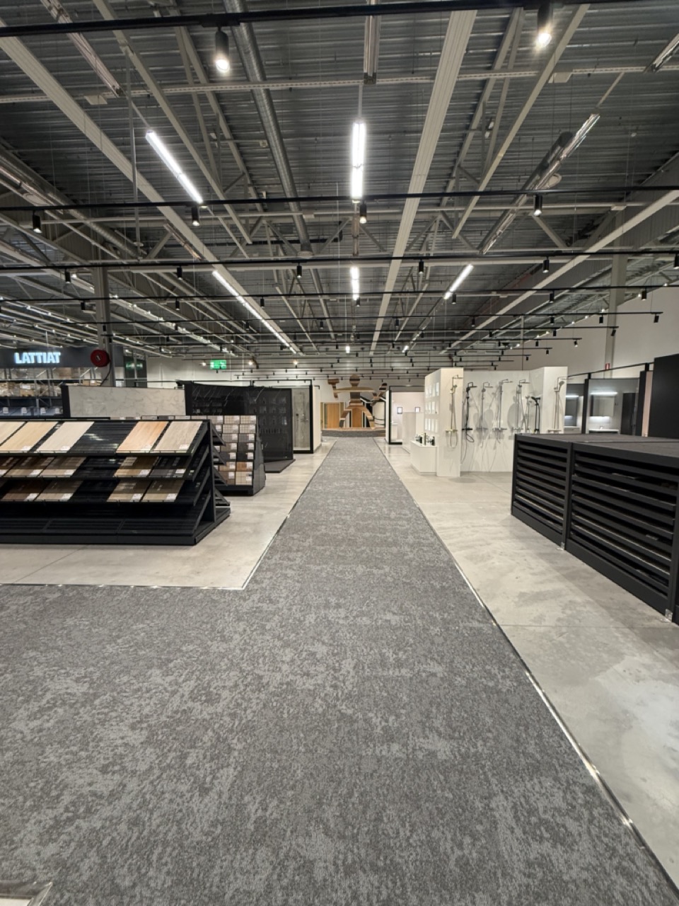 Stark Tuusula – Showroom-uudistus – kuva 1