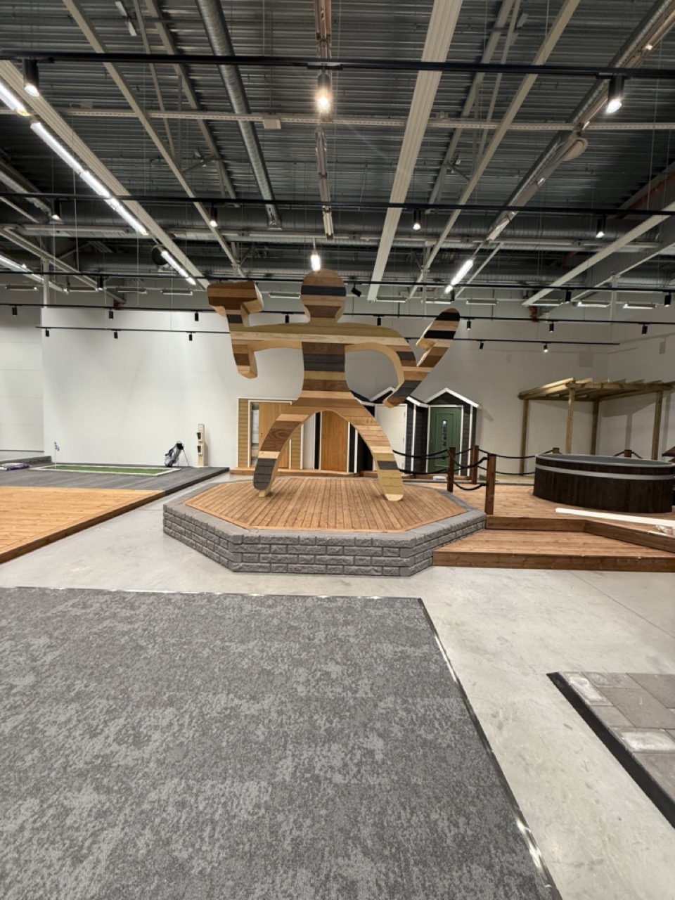 Stark Tuusula – Showroom-uudistus – kuva 6