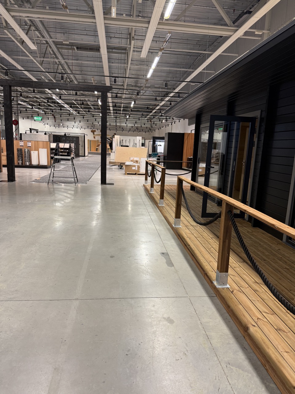 Stark Tuusula – Showroom-uudistus – kuva 9